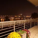 Dunapest * Budapest